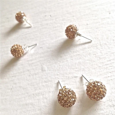 Novasphere Smoke Colour Shimmer Studs