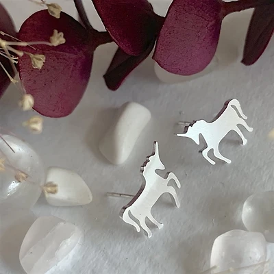 Tesias Uncorn Silhouette Stud Earrings Silver