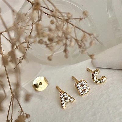 Carrie Initial E Earring