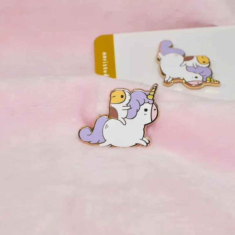 18K Gold Plated Guinea Pig And Unicorn Pin