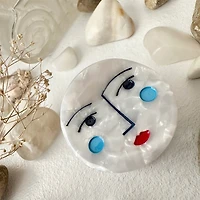 Cordelia Feminine Face Moon Hair Clip