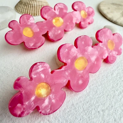 Bellis Triple Flower Duckbill Hair Clip In Pink