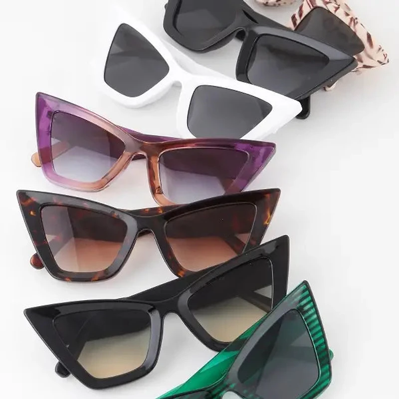 Retro Sharp Cateye Sunglasses