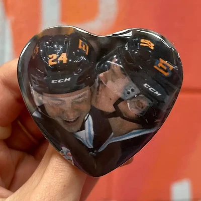 Kisses Heated Rivalry Pin