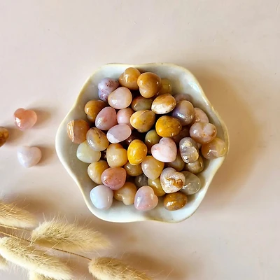 Mini Gemstone Heart Pocket Stone – Chalcedony Jasper (1.5 cm) For Crystal Confetti