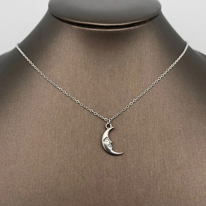 18K Gold Plated Ss Crescent Moon Charm Necklace