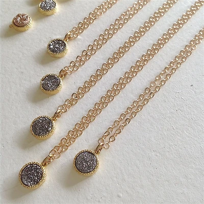 Tenersi Druzy Pendant In Silver.