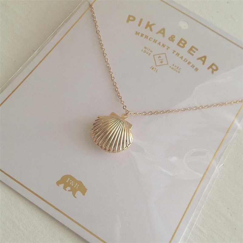 Amatheia Sea Shell Locket Necklace