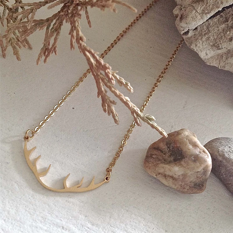 Wapiti Tiny Antler Necklace