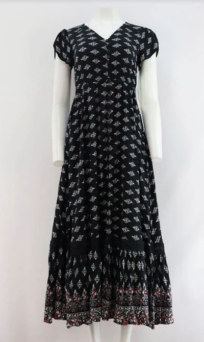 Vestido de manga corta con estampado geométrico