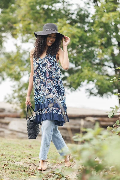 Paisley Border Print Crinkle Hem Dress