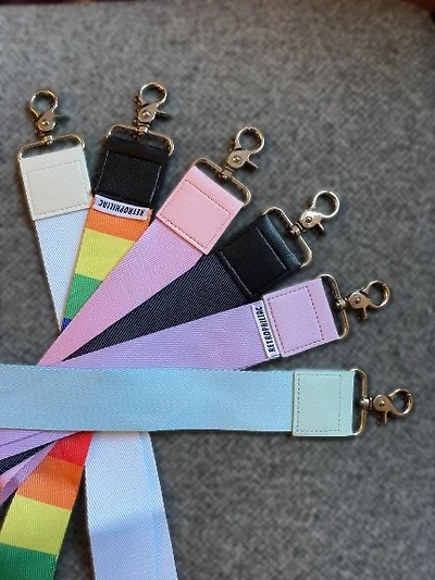 Wide Pin Lanyard
