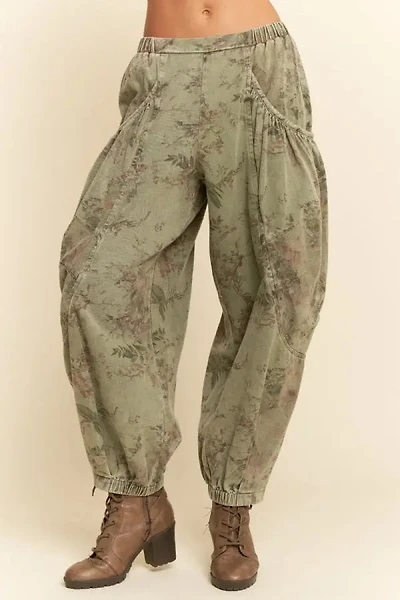 Floral Print Relaxed Fit Plus Cargo Pants