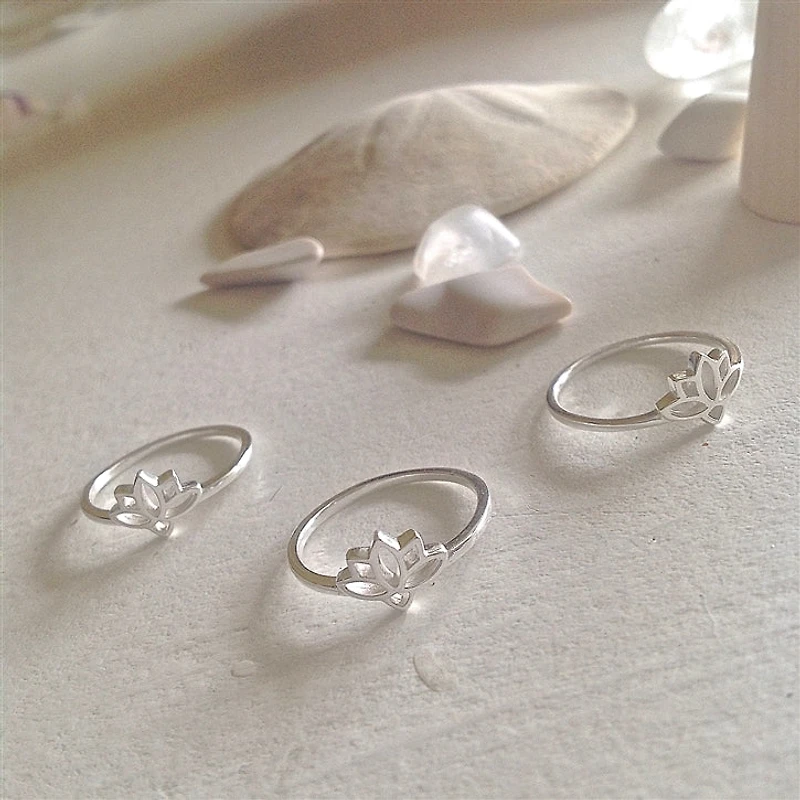 Mali Lotusblossom Ring Size 7 Sterling Silver