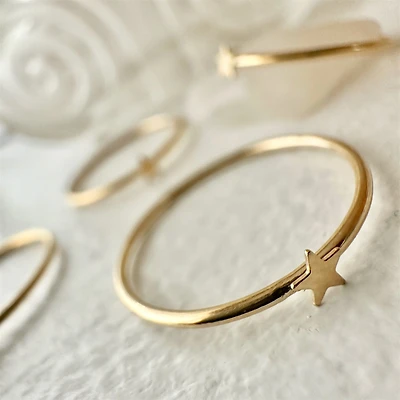 Lucky Tiny Star Ring