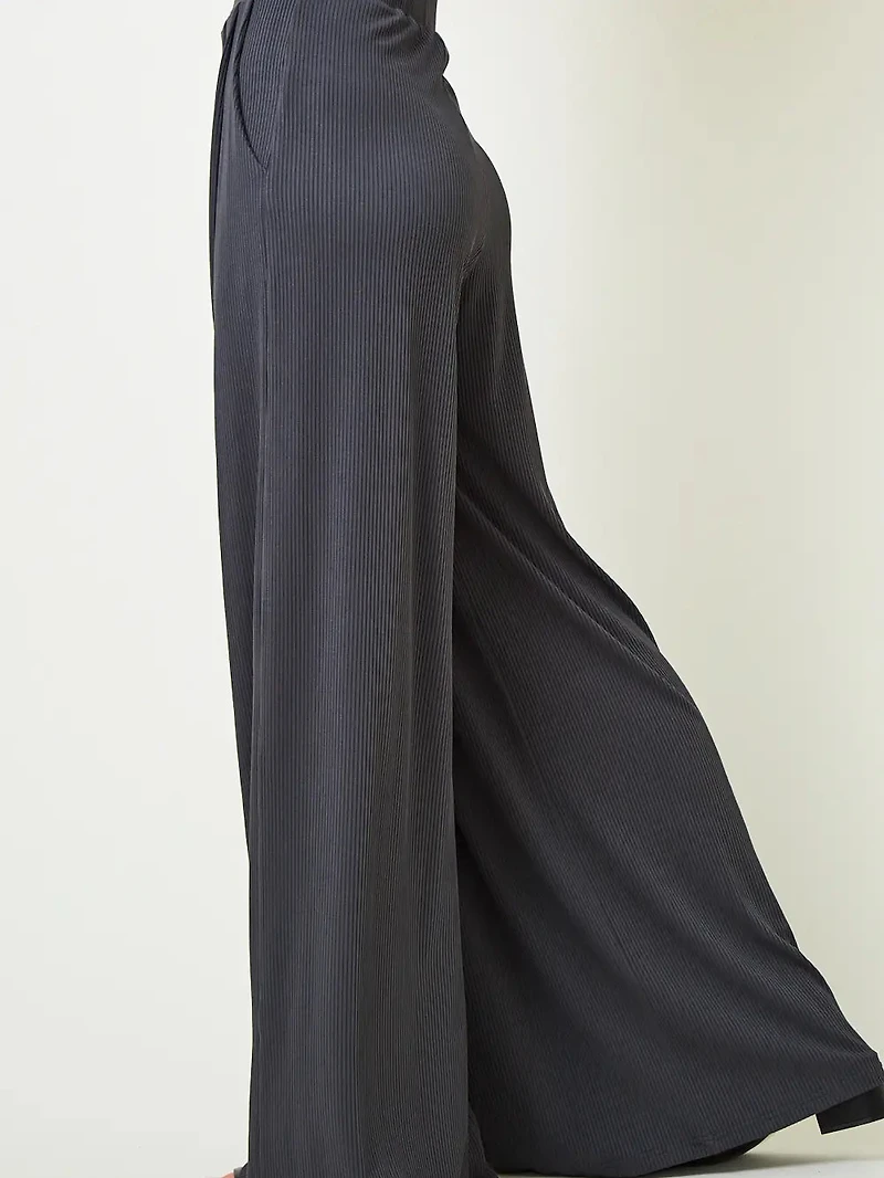 Charcoal Ribbed Knit Wide Leg Pants With Side Pockets