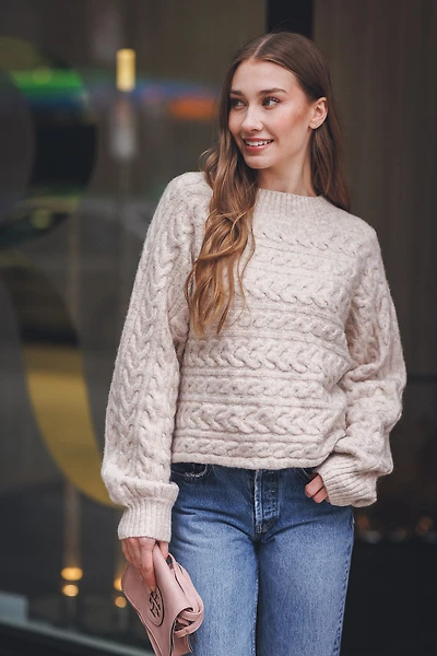 Cablle Knut Pullover Ribbed Design