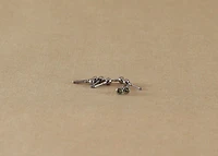 16G TI BEZEL GEM 2MM PERIDOT