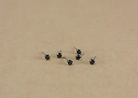 16G TI PRONG GEM 2MM BLACK CZ