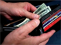 How to Control Your Compulsive Spending Disorder Now: Stay Control of Your Financial