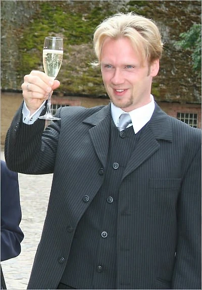 How to Deliver the Funny Unforgetable Wedding Speech