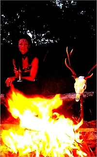 :THE WICCAN TOME: A Comprehensive Exploration of Wiccan Rituals, Gods, Symbols, Beliefs, Love, Magick, Life, and More!