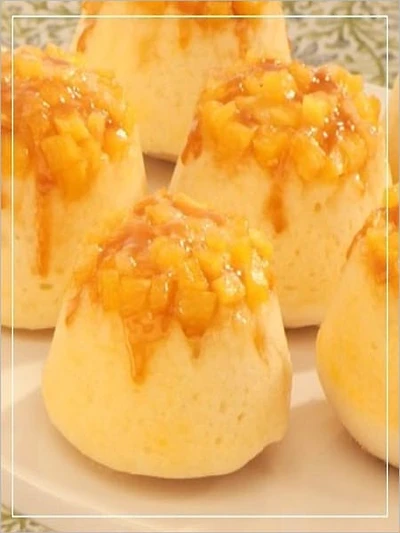 Mimi's Cafe PINEAPPLE UPSIDE-DOWN MUFFINS Recipe ~ From Scratch