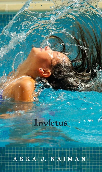 Invictus (Invincible girls, #1)