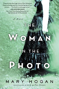 the Woman Photo: A Novel