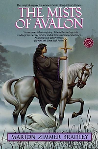 The Mists of Avalon (Avalon Series #1)