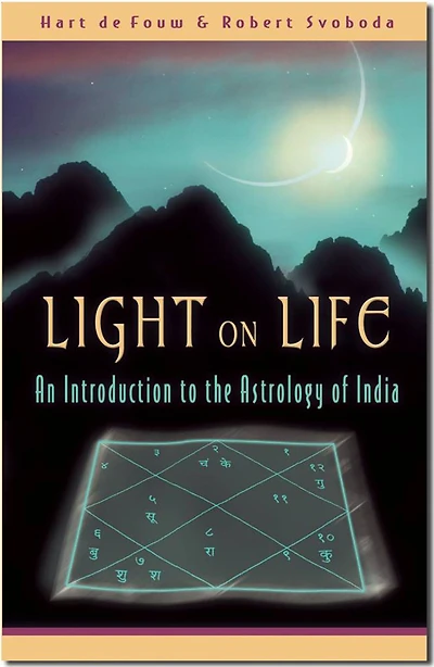 LIGHT ON LIFE: AN INTRODUCTION TO THE ASTROLOGY OF