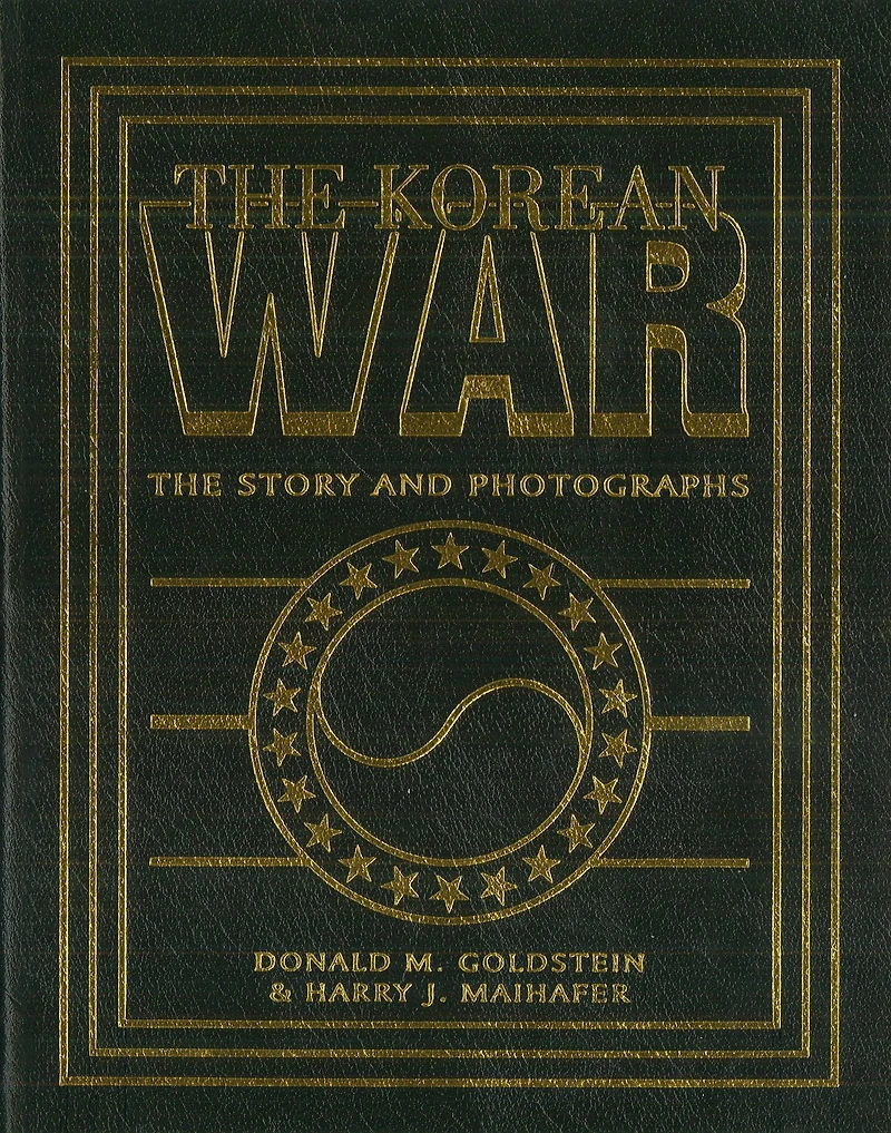 The Korean War: Story and Photographs