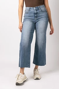 WallFlower Bella Wash Fearless Curvy Super-High-Rise Ankle Wide-Leg Jean