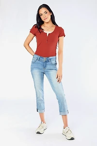 Wallflower Tatinana Wash Insta-Soft Ultra Mid-Rise Crop Jeans