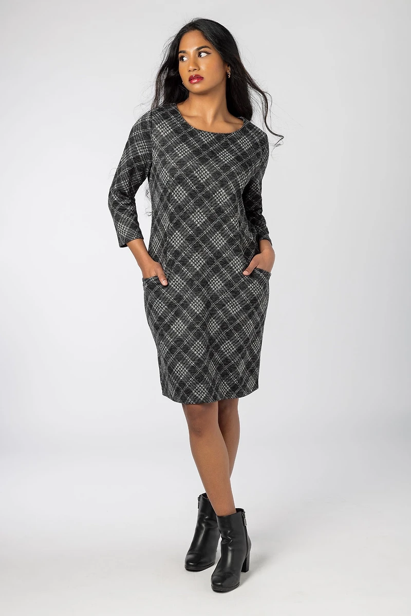 Plaid Knit Dress with 3/4 Sleeves
