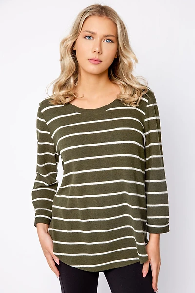 Thin Stripe Scoop-Neck 3/4 Sleeve Sweater with Shirttail Hem