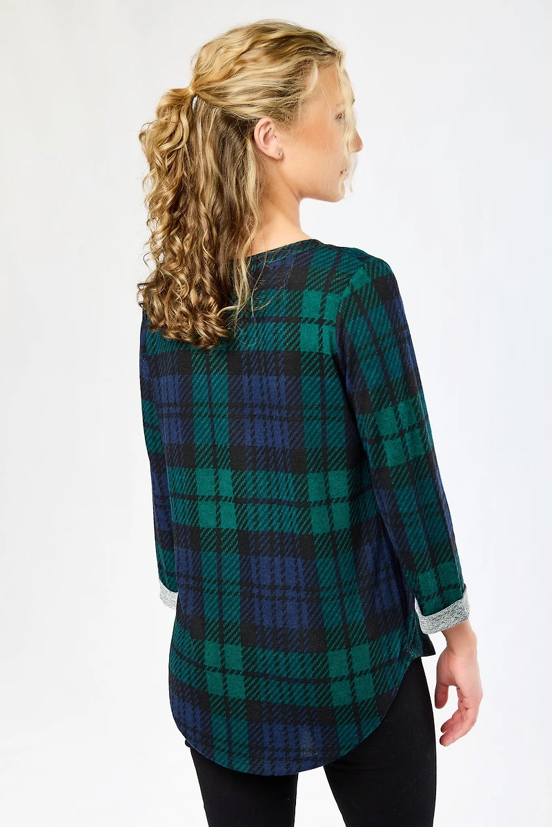 Green Combo Plaid Scoop-Neck 3/4 Sleeve Sweater with Shirttail Hem
