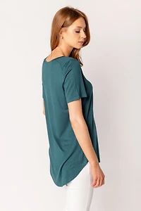 Short Sleeve V-Neck Tee with Shirttail Hem