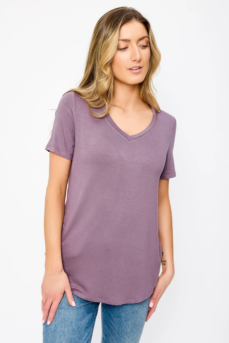 Short Sleeve V-Neck Tee with Shirttail Hem