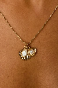 Shell and Pearl Necklace