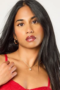 Rhinestone-Pendant Necklace