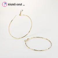 Arch14 Timeless Elegance Classic 18K Gold Hoop Earrings