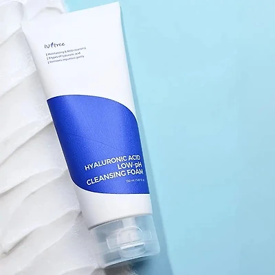 Isntree Hyaluronic Acid Low pH Cleansing Foam 150ml