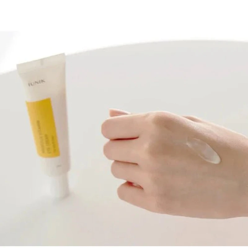 iUNIK - Propolis Vitamin Eye Cream 30ml