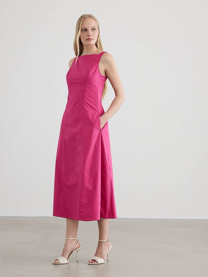 Sleeveless Boat-Neck Maxi Dress