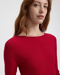 Robe courte à manches longues et col bateau