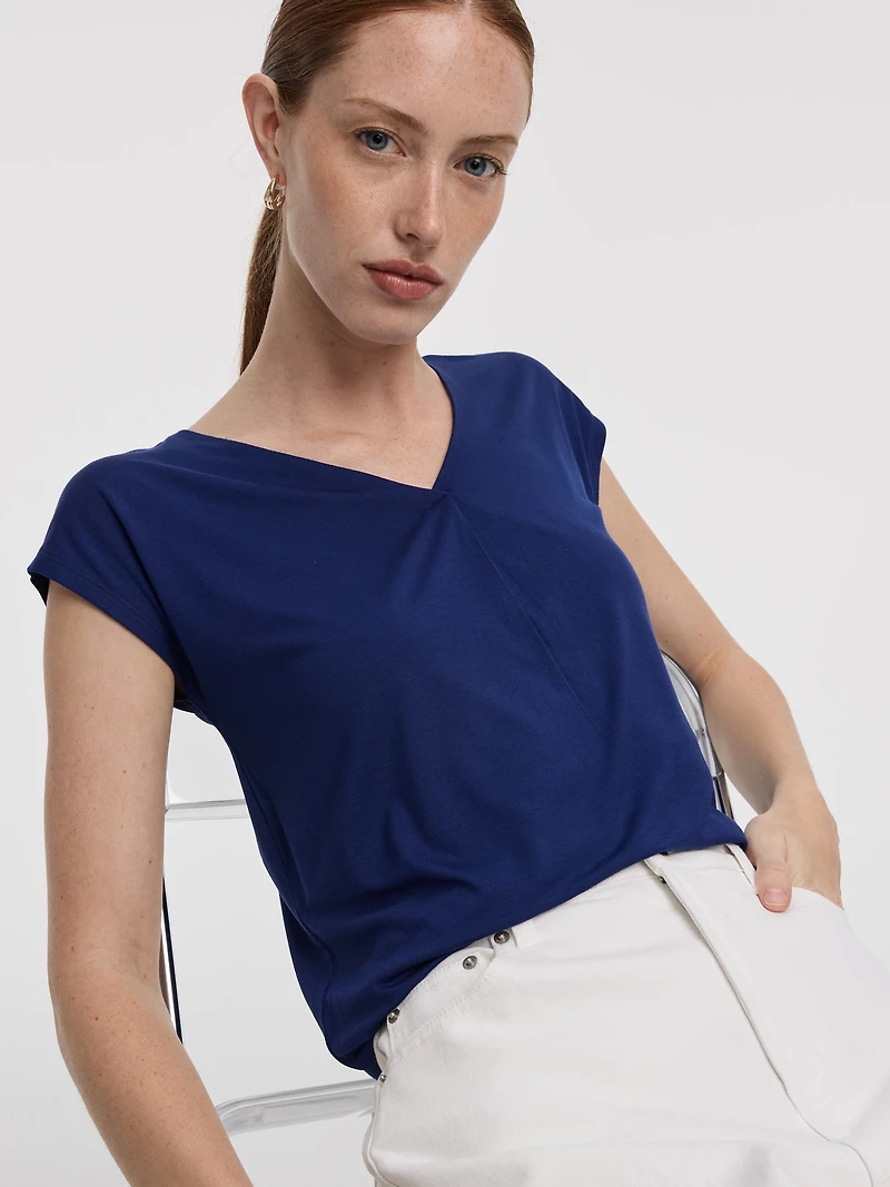 Tunique à manches très courtes et col V