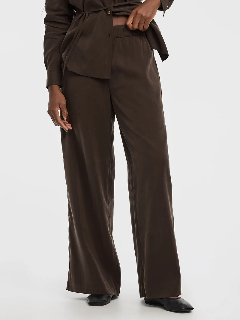 Wide-Leg High-Rise Pull-On Pant