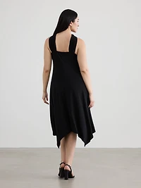 Robe licou sans manches asymétrique