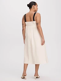 Robe midi sans manches à col en coeur
